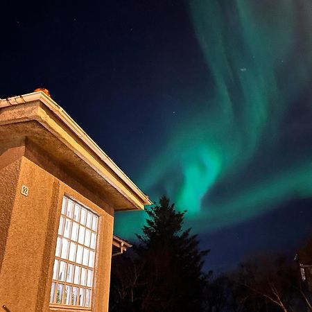 Casa Disa - Apartments A Boutique Guesthouse In Reykjavik City'S Central Park And Botanical Garden In Laugardalur, Hot-Spring-Valley ภายนอก รูปภาพ