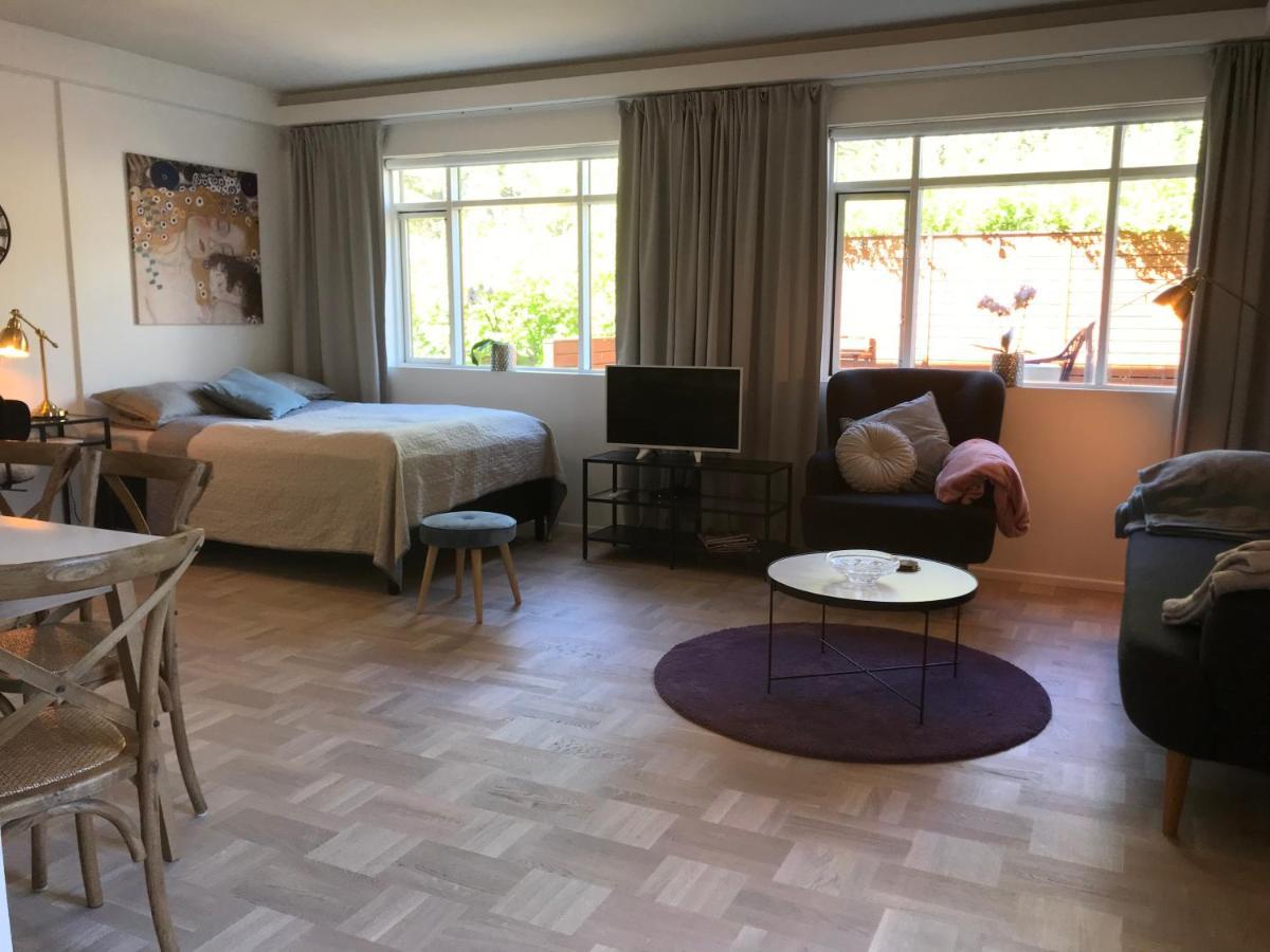 Casa Disa - Apartments A Boutique Guesthouse In Reykjavik City'S Central Park And Botanical Garden In Laugardalur, Hot-Spring-Valley ภายนอก รูปภาพ