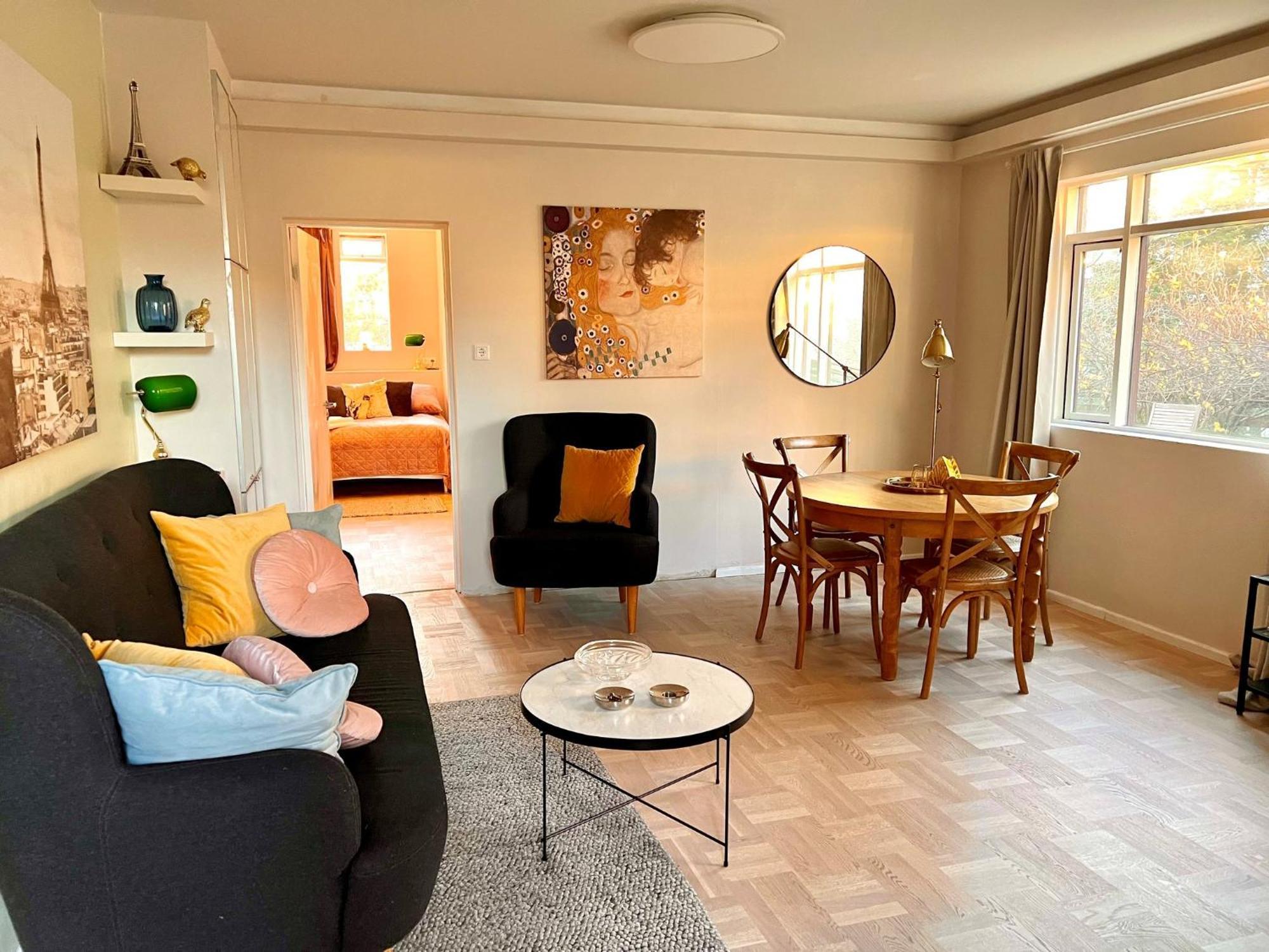 Casa Disa - Apartments A Boutique Guesthouse In Reykjavik City'S Central Park And Botanical Garden In Laugardalur, Hot-Spring-Valley ภายนอก รูปภาพ